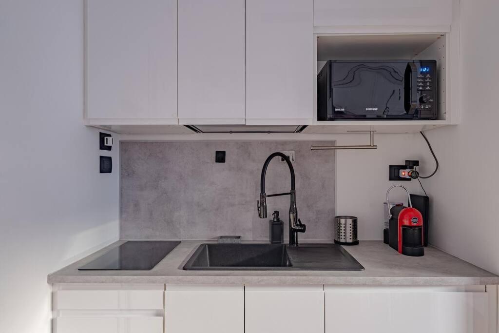 Modern Apartment At San Giovanni Rom Eksteriør billede